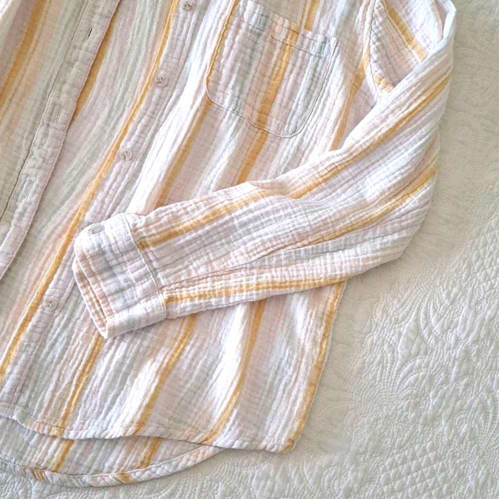 Universal Thread S Seersucker Cotton Striped Shirt Button Down Collared - Picture 4 of 8